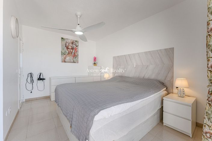 Image No.20-3 Bed House for sale