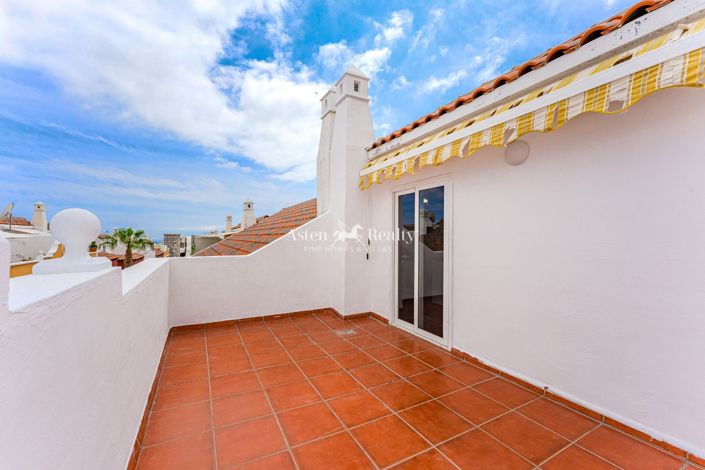 Image No.12-4 Bed House for sale