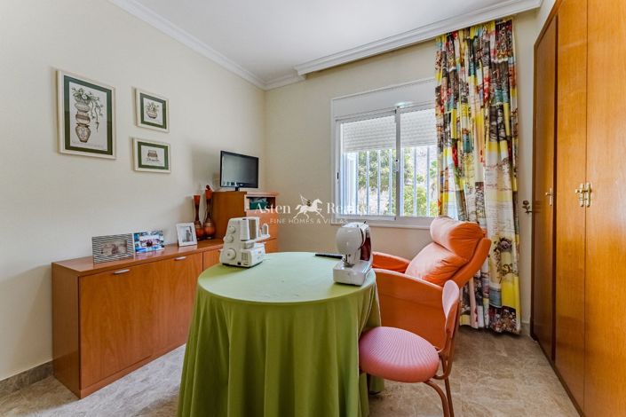 Image No.26-4 Bed Apartment for sale