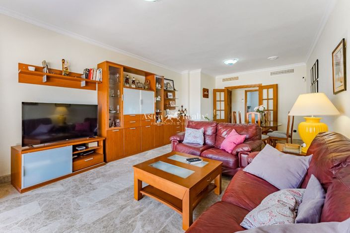 Image No.8-4 Bed Apartment for sale