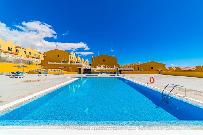 Image No.1-3 Bed House for sale