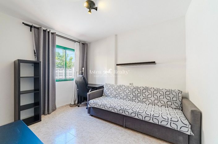 Image No.29-3 Bed House for sale