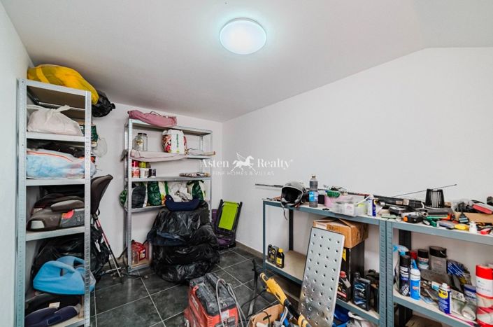 Image No.34-3 Bed House for sale