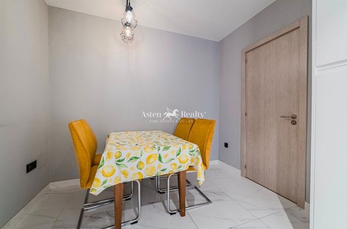 Image No.6-3 Bed House for sale