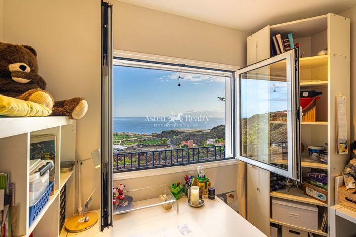 Image No.21-7 Bed Villa for sale