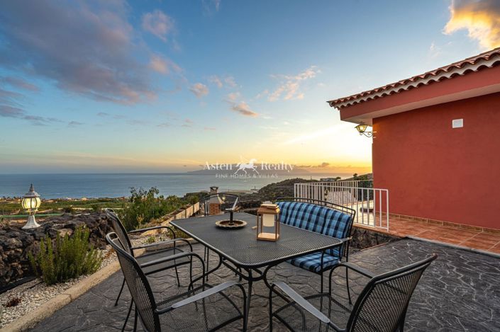 Image No.27-7 Bed Villa for sale