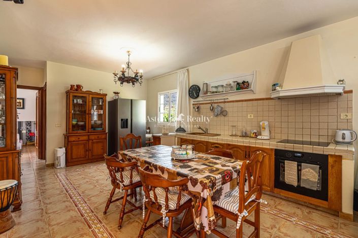 Image No.36-7 Bed Villa for sale