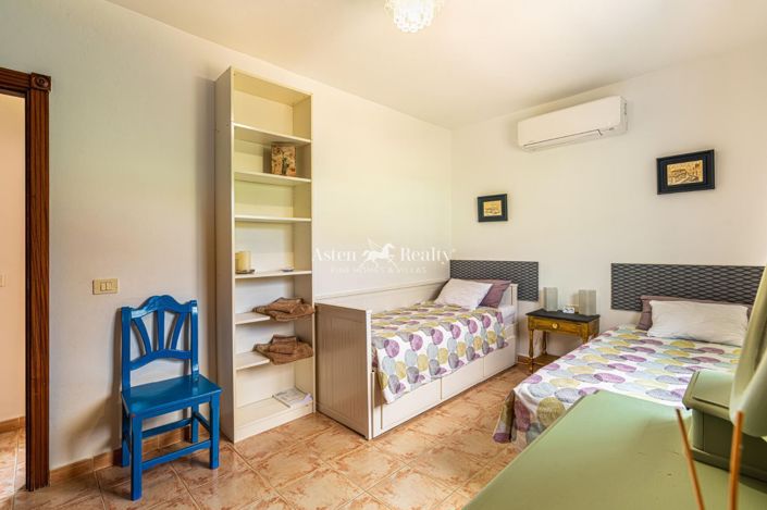 Image No.39-7 Bed Villa for sale