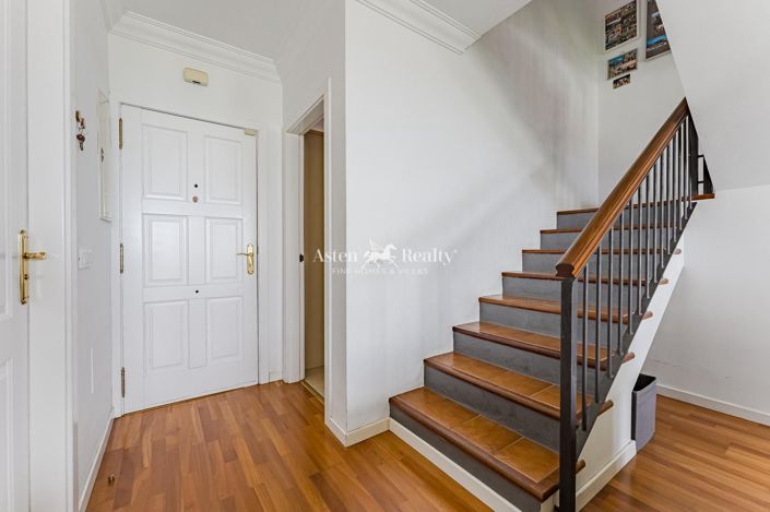 Image No.10-3 Bed House for sale