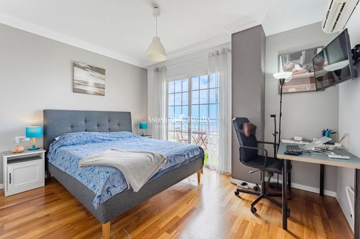 Image No.16-3 Bed House for sale