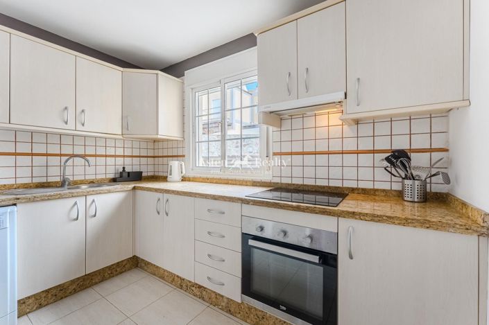 Image No.7-3 Bed House for sale