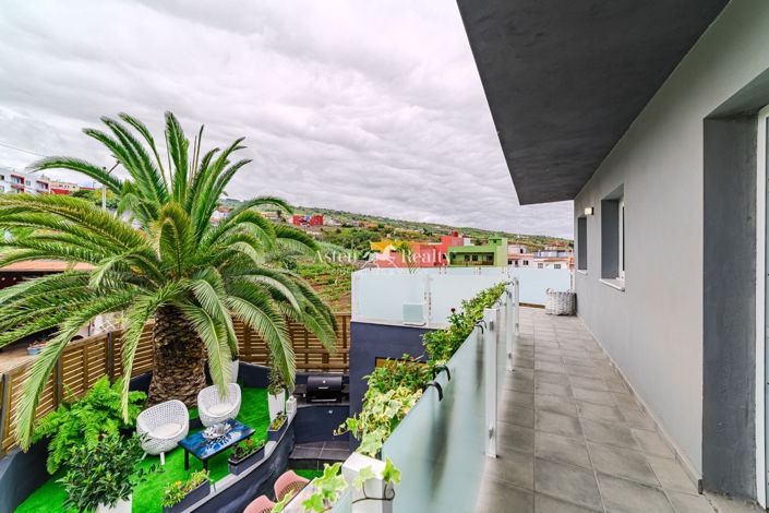 Image No.19-5 Bed House for sale