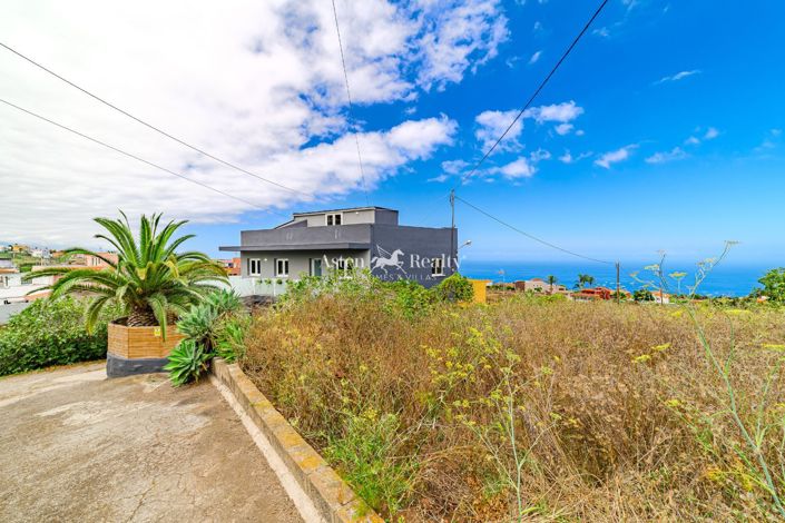 Image No.2-5 Bed House for sale