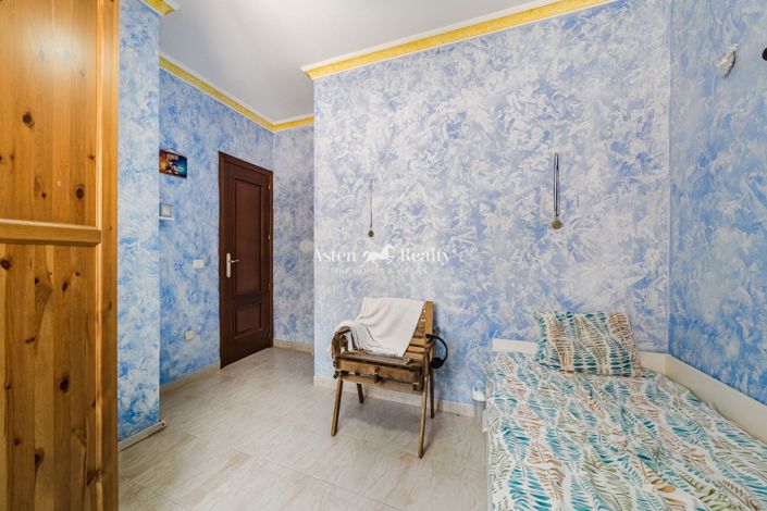 Image No.11-4 Bed House for sale