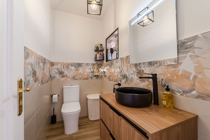 Image No.14-4 Bed House for sale