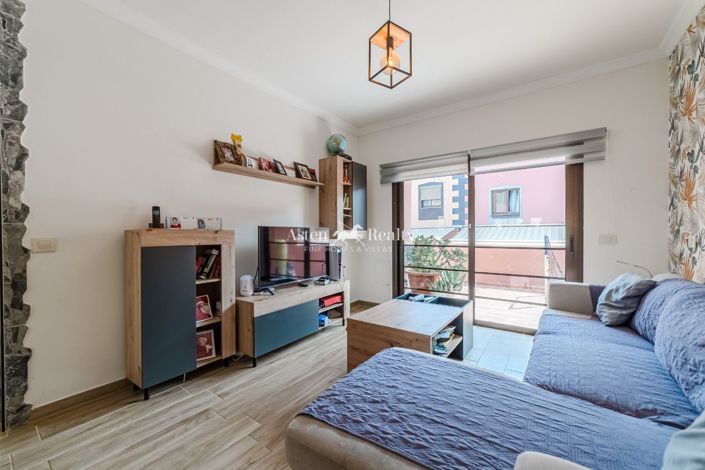 Image No.17-4 Bed House for sale