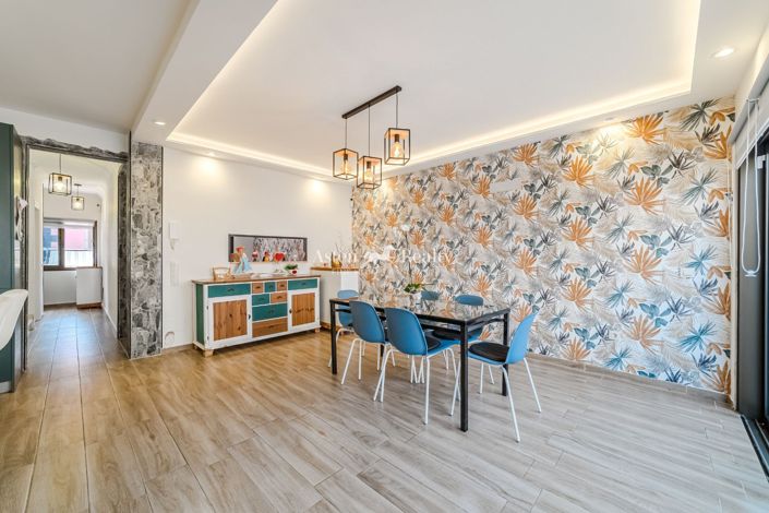 Image No.20-4 Bed House for sale