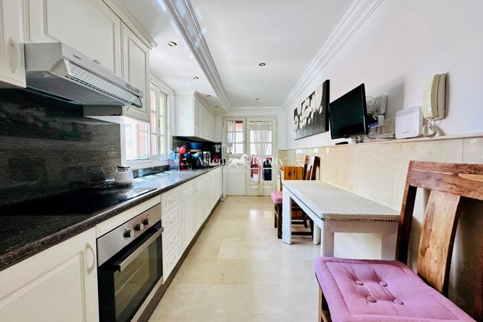 Image No.6-3 Bed Flat for sale