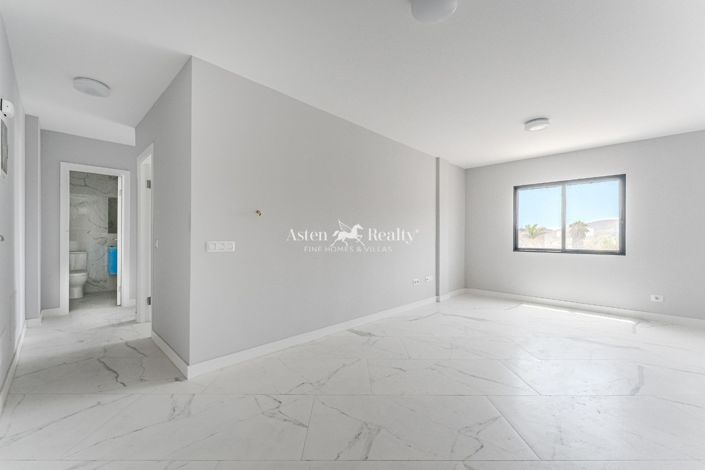 Image No.2-2 Bed Flat for sale