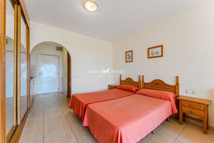 Image No.9-1 Bed Flat for sale