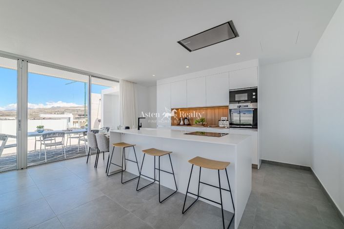 Image No.10-3 Bed Villa for sale