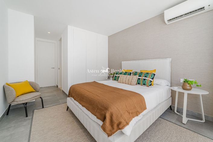 Image No.21-3 Bed Villa for sale