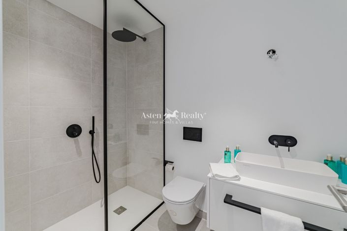 Image No.22-3 Bed Villa for sale