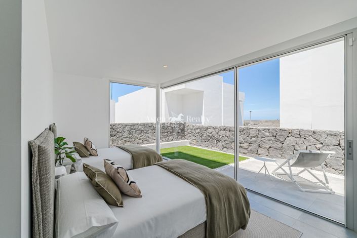 Image No.25-3 Bed Villa for sale