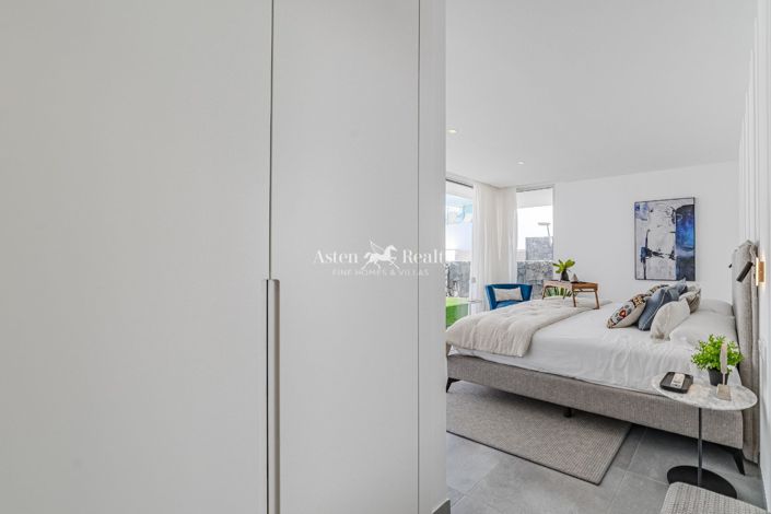 Image No.28-3 Bed Villa for sale