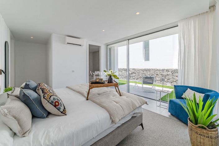 Image No.31-3 Bed Villa for sale