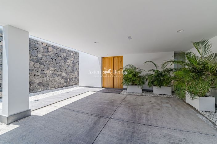 Image No.40-3 Bed Villa for sale