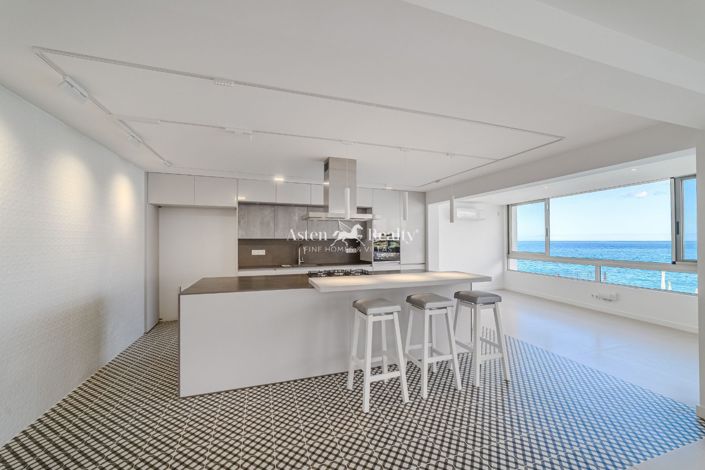 Image No.16-7 Bed Villa for sale