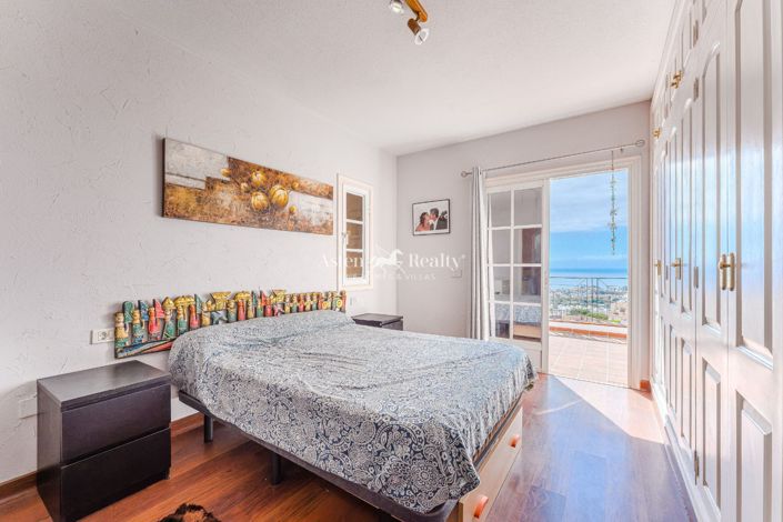 Image No.5-3 Bed House for sale