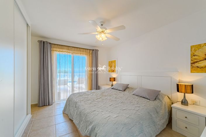 Image No.14-3 Bed Villa for sale