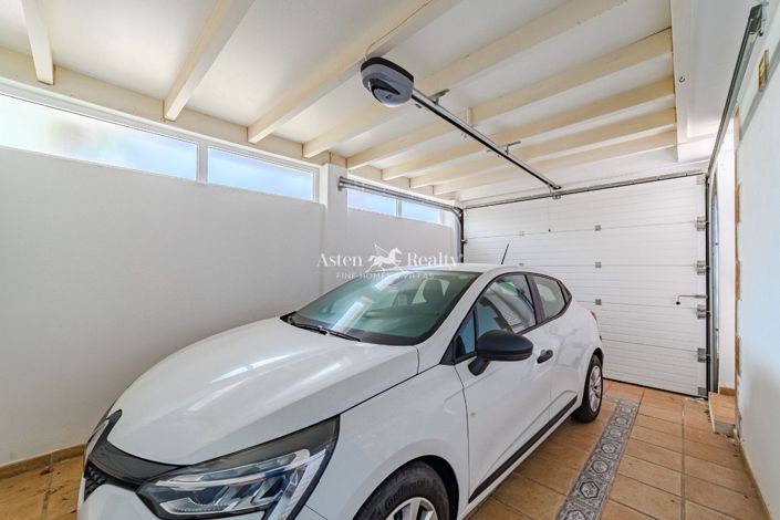 Image No.24-3 Bed Villa for sale