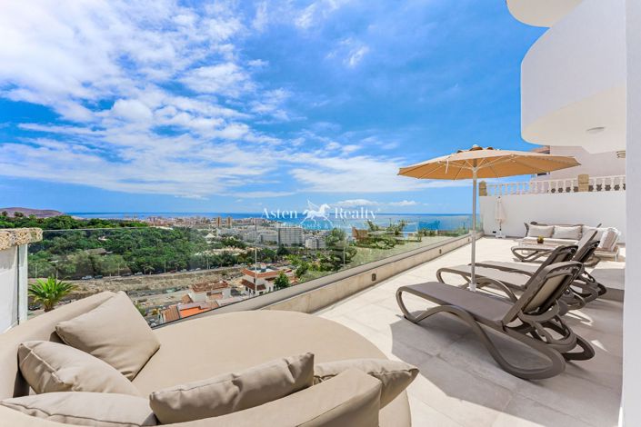 Image No.1-5 Bed Villa for sale