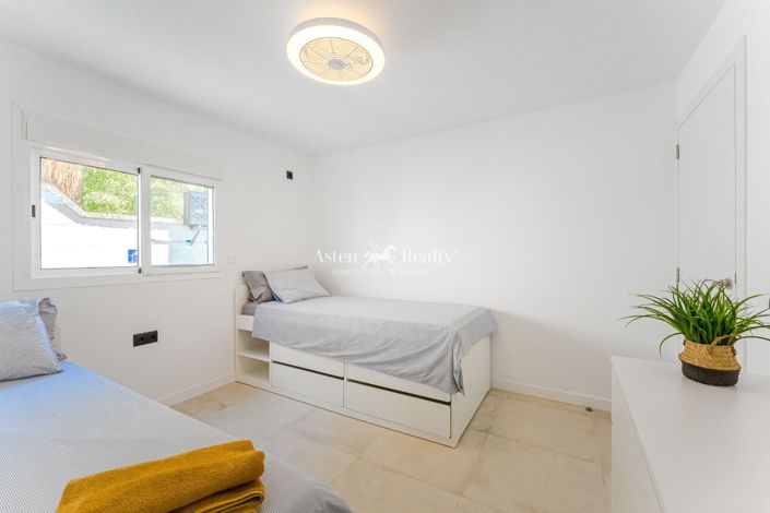 Image No.14-5 Bed Villa for sale