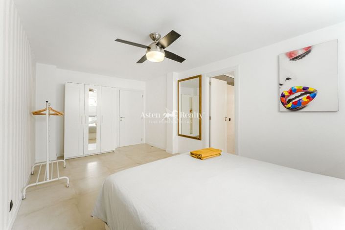 Image No.17-5 Bed Villa for sale