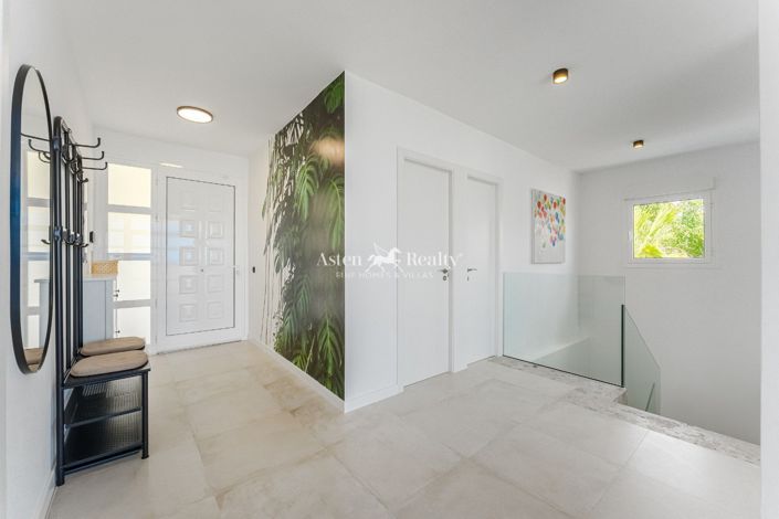 Image No.29-5 Bed Villa for sale