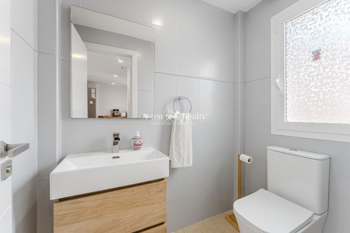 Image No.13-3 Bed Villa for sale