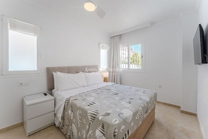 Image No.21-3 Bed Villa for sale