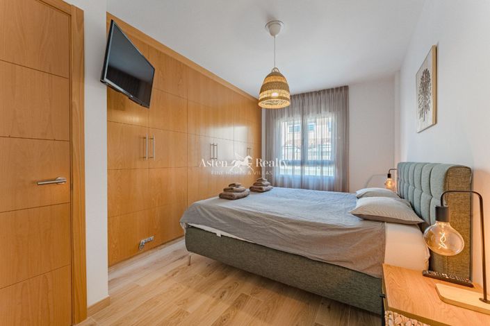 Image No.14-2 Bed Flat for sale