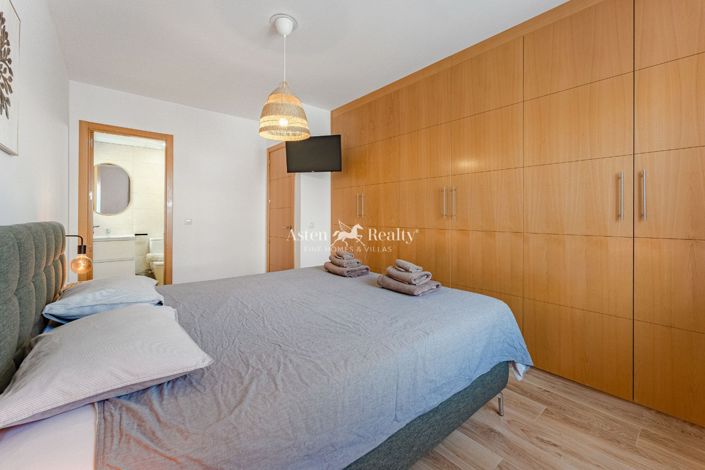 Image No.17-2 Bed Flat for sale