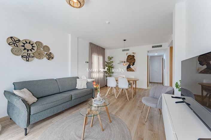 Image No.4-2 Bed Flat for sale