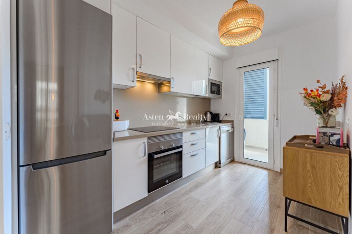 Image No.9-2 Bed Flat for sale