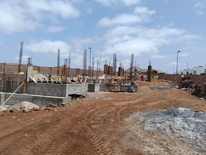 Image No.4-2 Bed House for sale