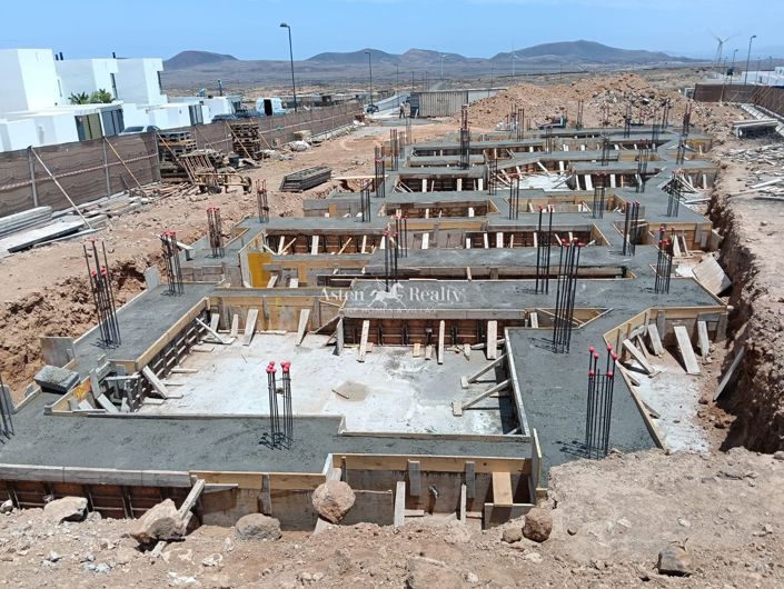 Image No.7-2 Bed House for sale