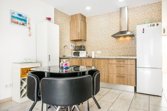 Image No.8-1 Bed Flat for sale