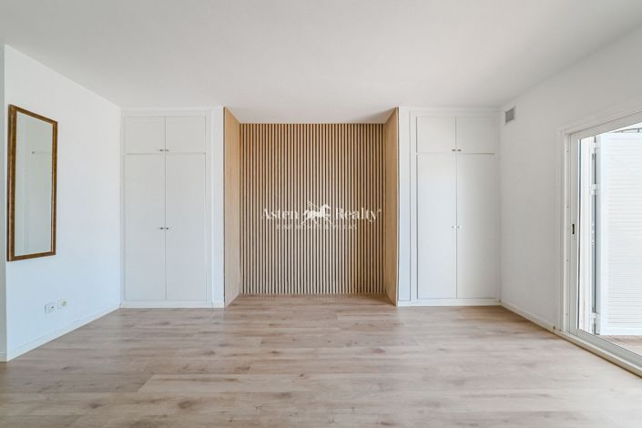 Image No.5-Studio for sale