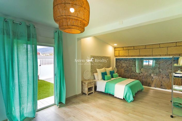 Image No.12-3 Bed House for sale